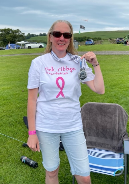 Sarah completes the Aquasphere Chillswim Ullswater challenge